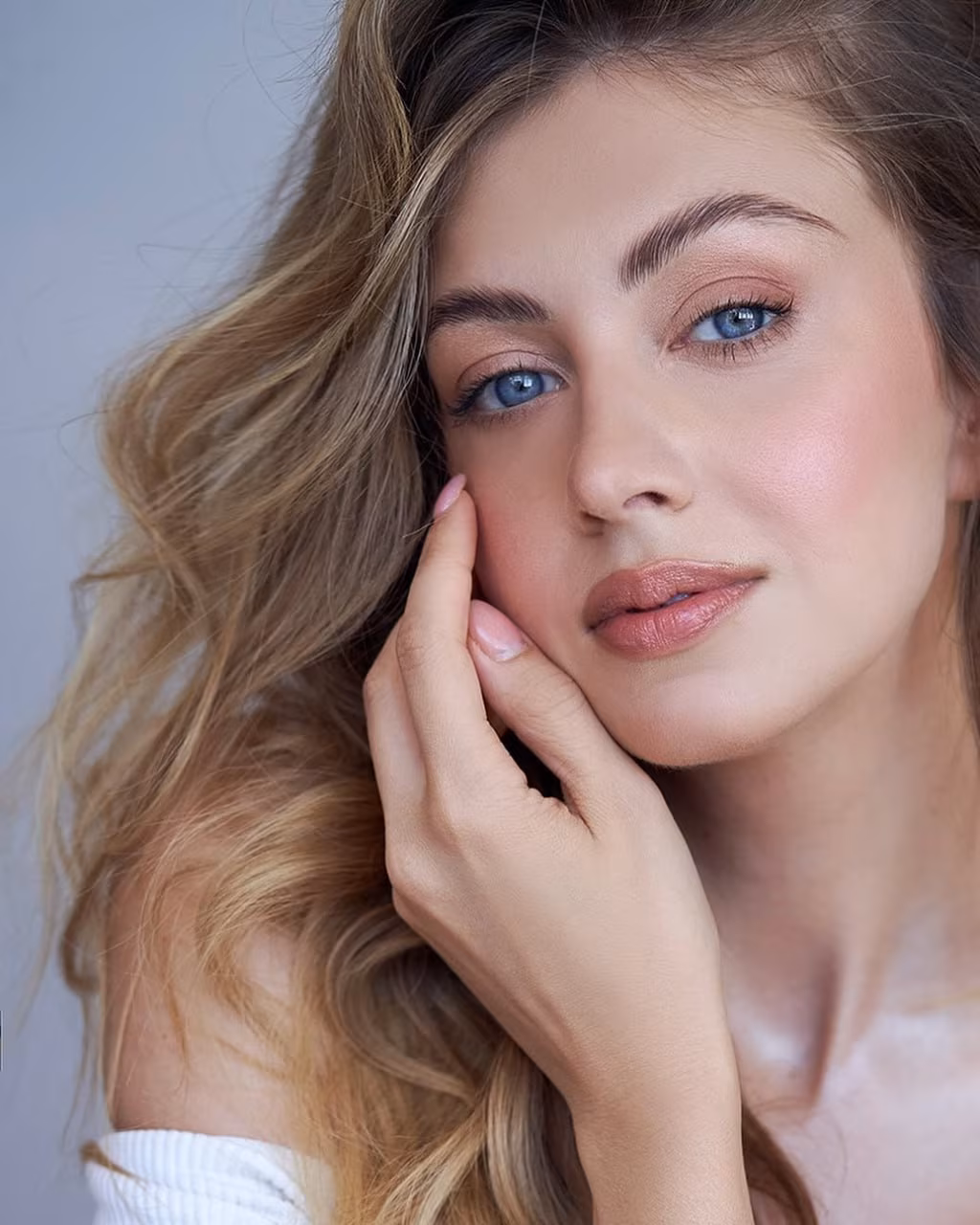 Julia 30 Dnepr Ukraine Attractive lady wanting to share her life journey