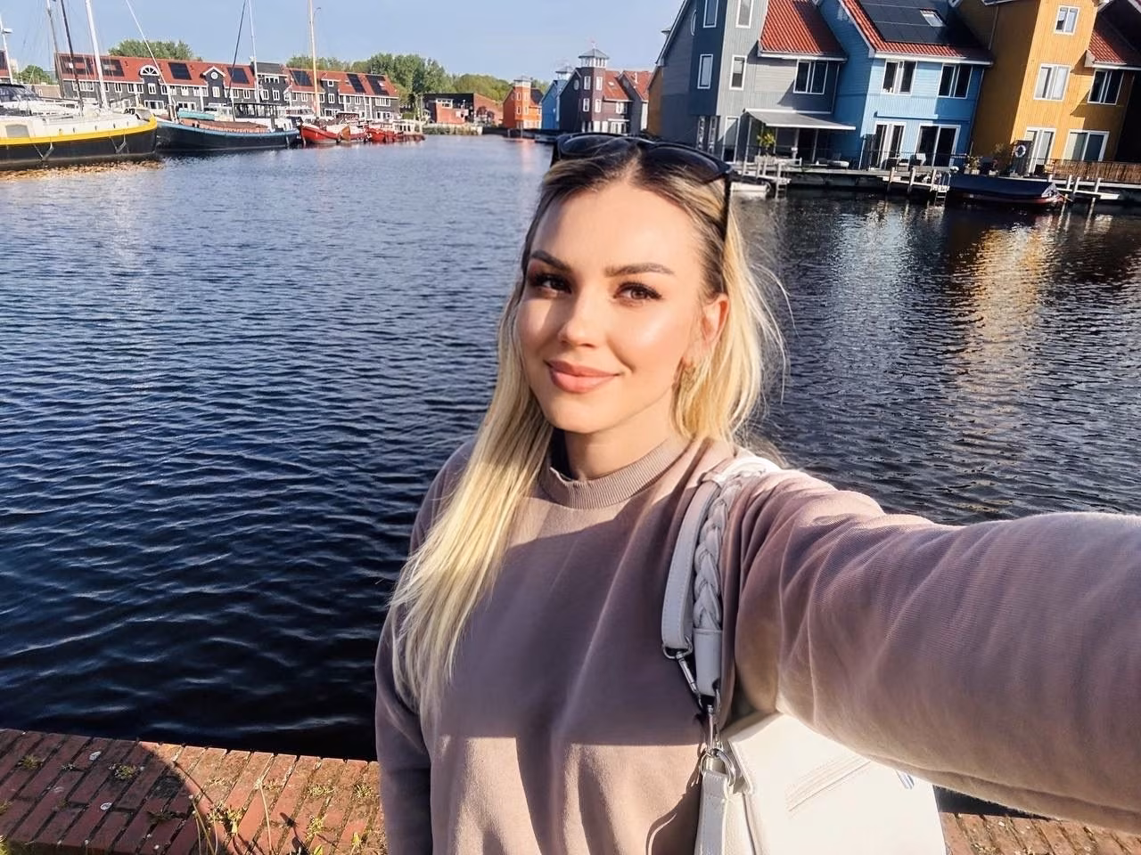 Nataliia 44 Hannover Germany Beautiful girl looking for a gentleman