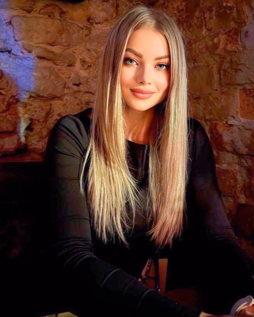 Anna 35 Ivano-Frankivsk Ukraine Beautiful woman wanting to share her dreams