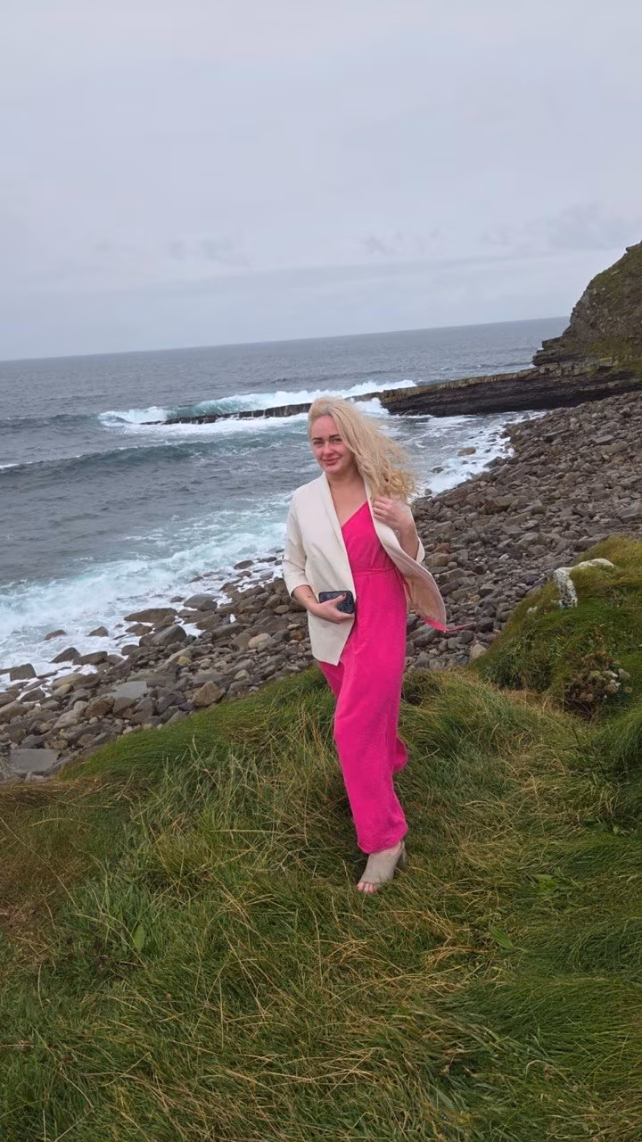 Iryna 40 Tullamore Ireland Charming woman seeking a man who communicates