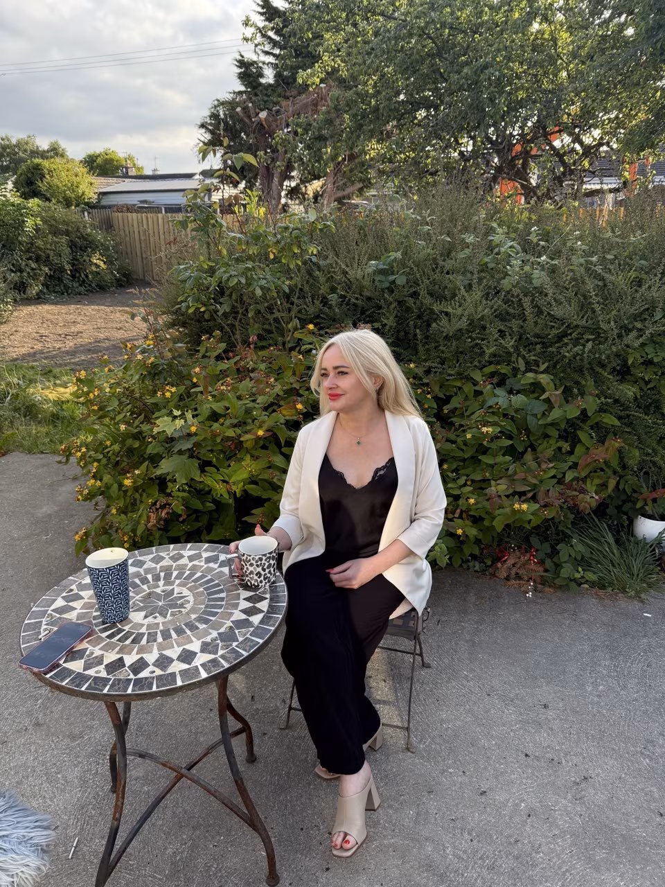 Iryna 40 Tullamore Ireland Charming woman seeking a man who communicates