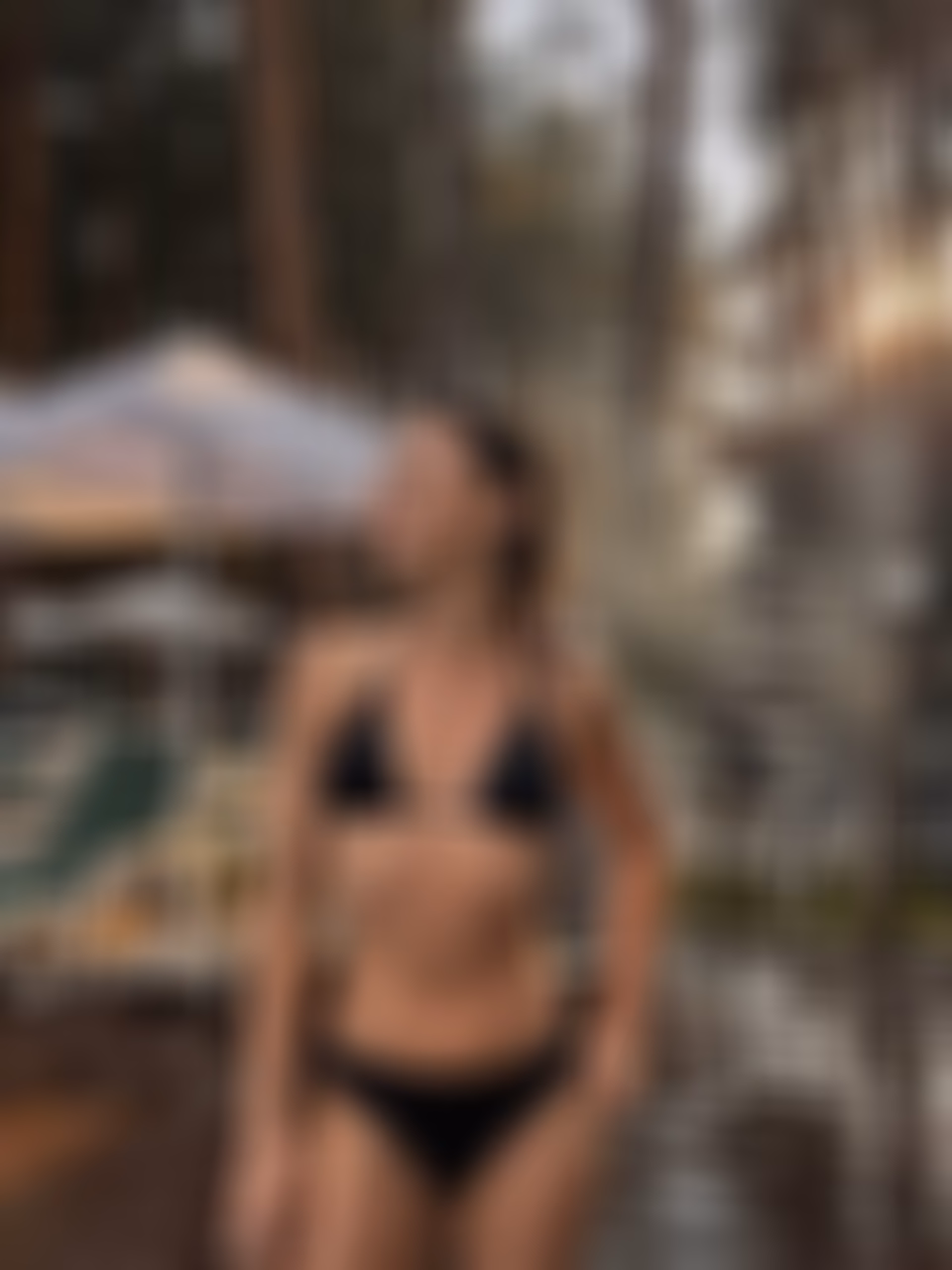 Angela 38 Naples Italy Elegant lady seeking a gentleman for marriage