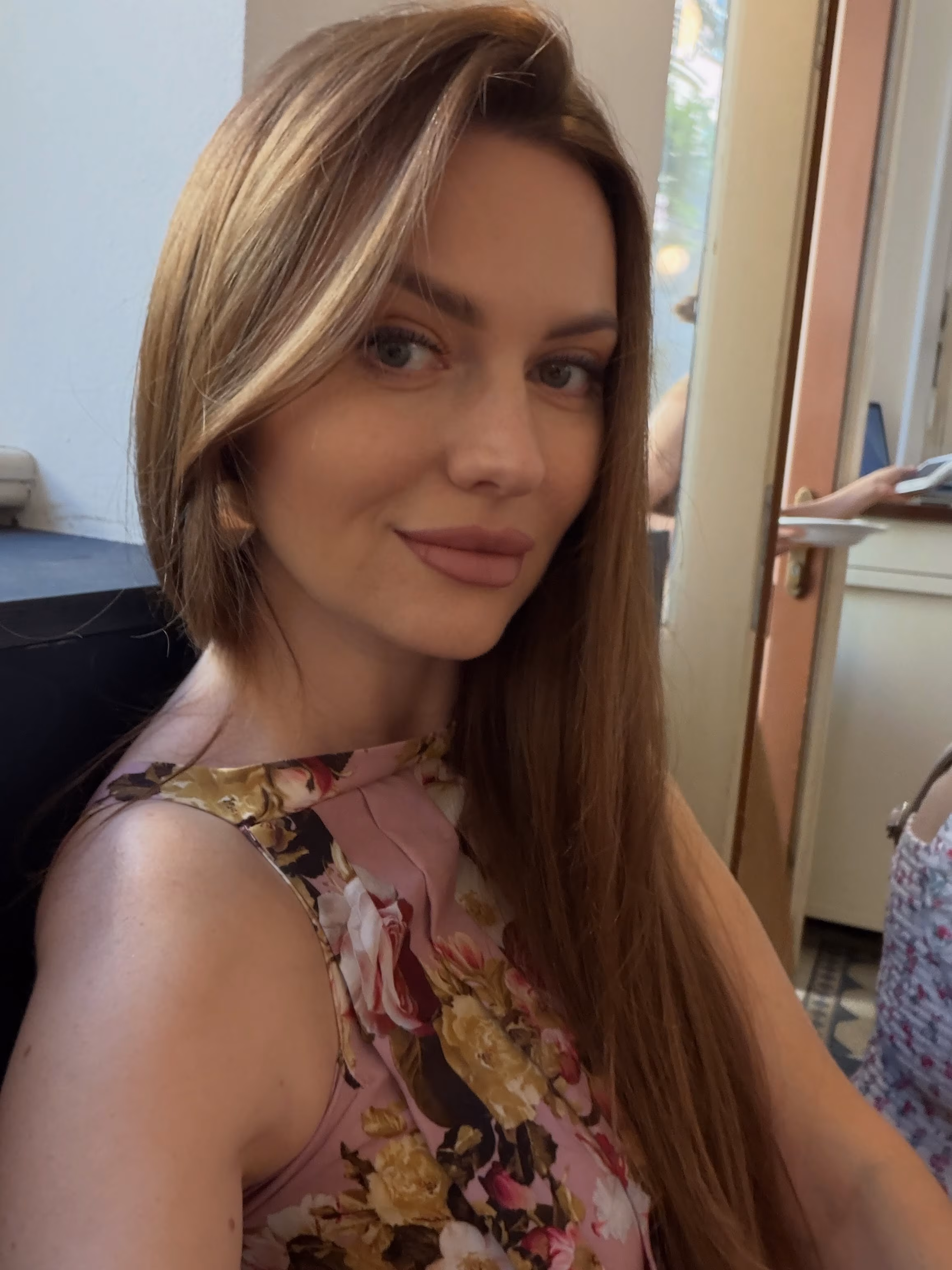 Iryna 39 Nikolaev Ukraine Elegant lady seeking a partner who supports her