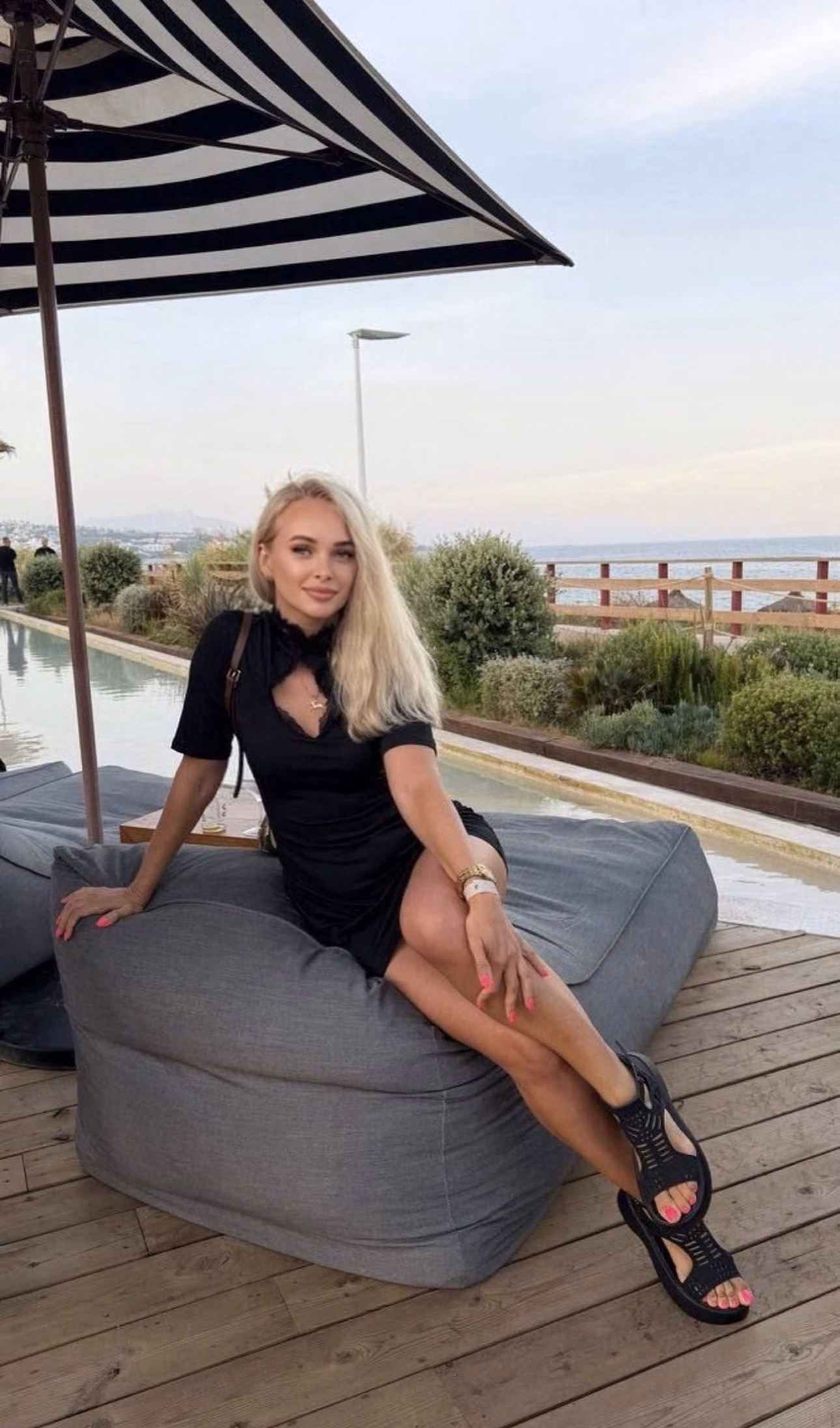 Olena 42 Benalmadena Spain Graceful girl wanting to be a devoted wife