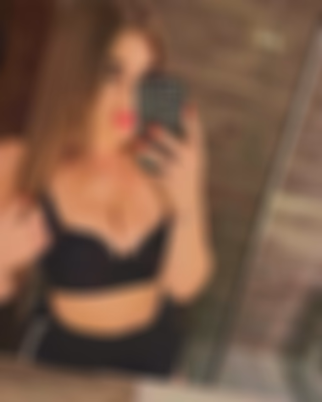 Oksana 25 Rivne Ukraine I am a gorgeous woman wanting to settle down