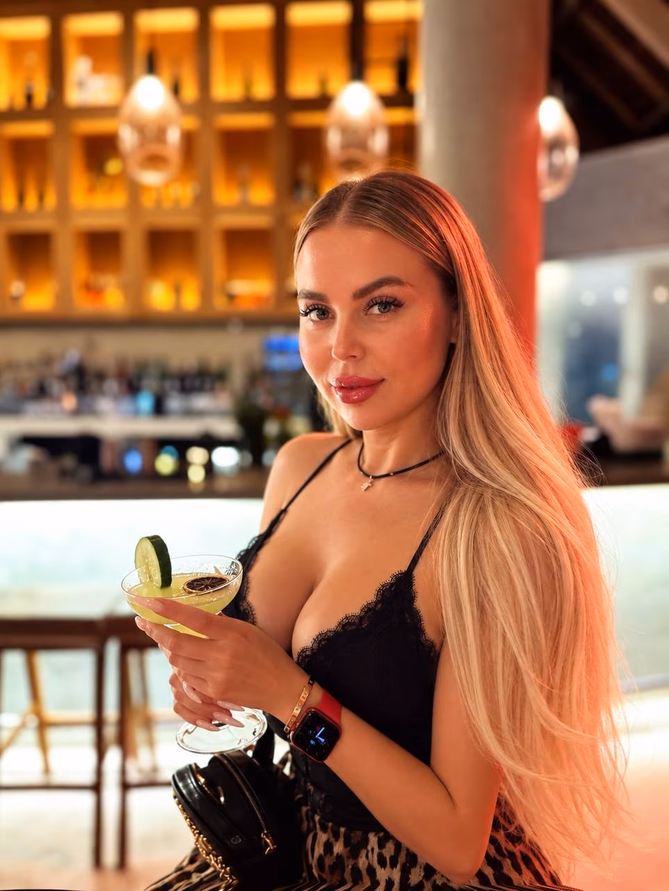 Alena 45 Kyiv Ukraine Lovely girl wanting to share her life with someone