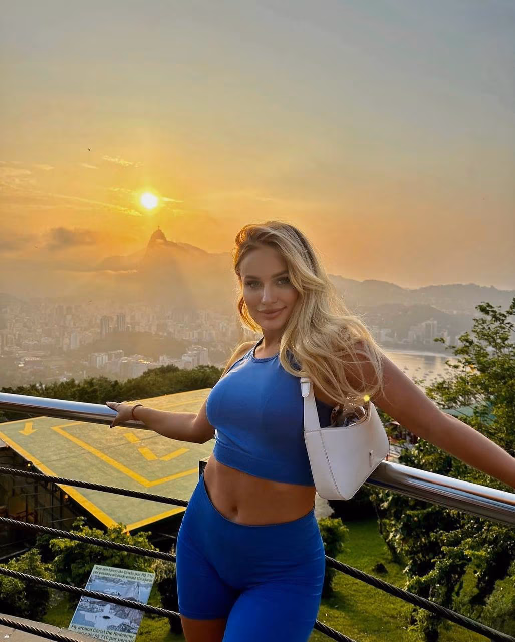 Elina 32 Hamburg Germany Lovely woman ready to settle down with the right man