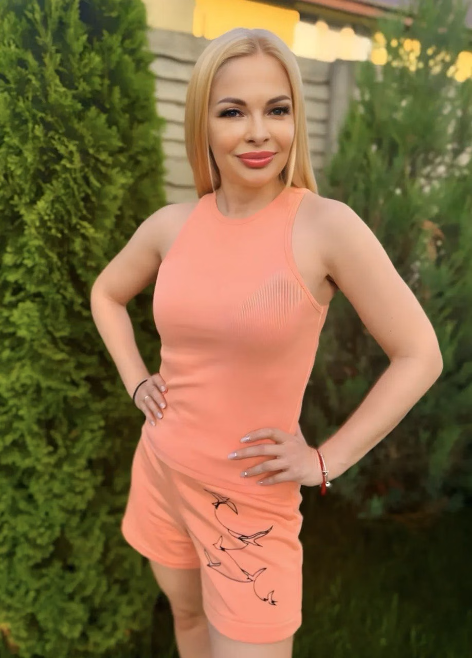Bogdana 48 Kiev-Bucha Ukraine Pretty lady wanting to be the one he chooses