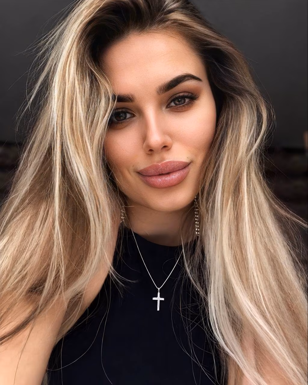 Olexandra 29 Dnipro Ukraine Pretty woman looking for a man who understands her