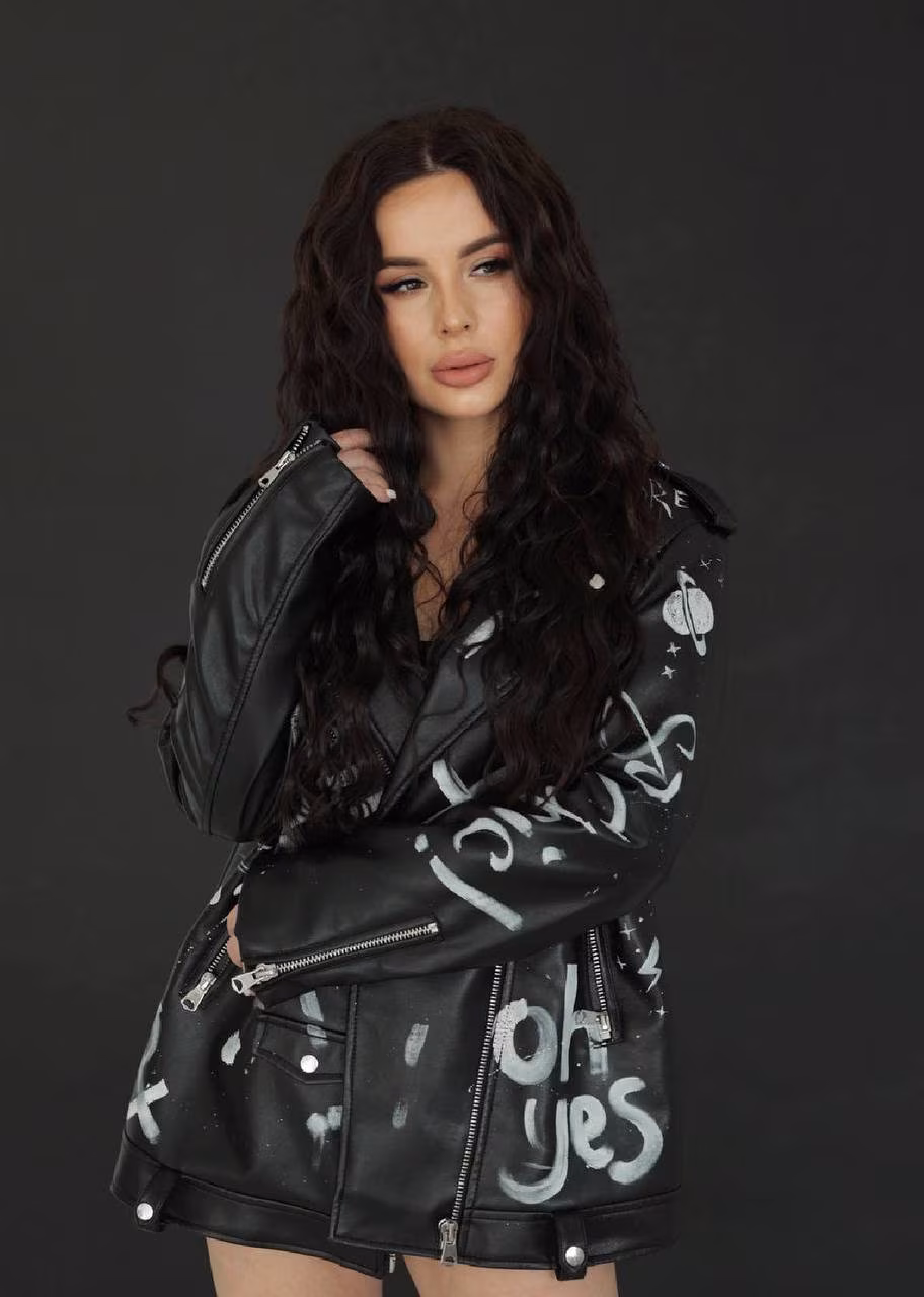 Anna 30 Vinnytsia Ukraine Stunning girl looking for a man who makes her smile