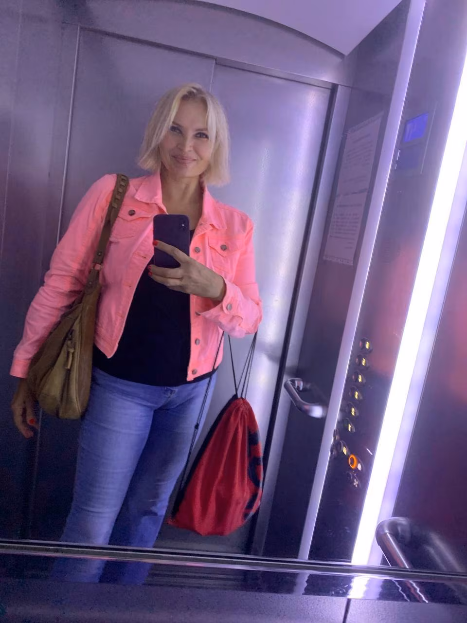 NATALI 49 Kiev Ukraine Stunning woman ready to become a loving wife