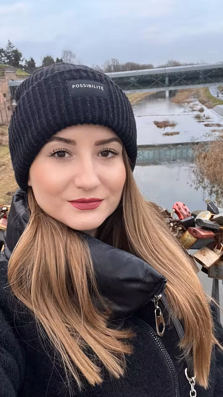 Viktoria dating ukrainian girl